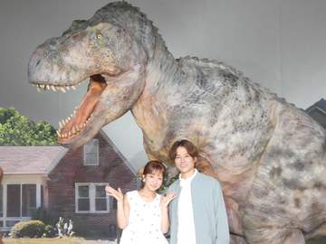 辻希美 8mの恐竜出現に大泣き「怖いよ～！」→夫・杉浦太陽がすかさずフォロー「俺は元ヒーローだ！」