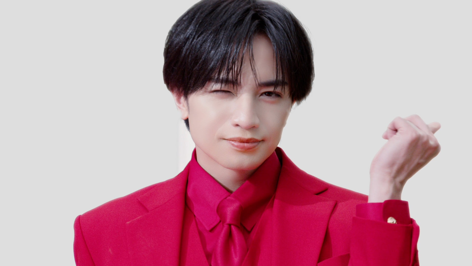 中島健人／パーフェクトワン新TVCM「レッドカーペット」篇より（提供写真）