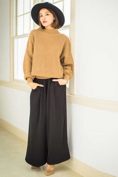 ボトルネックローゲージニットトップス「Re:EDIT by GALSTAR」2,998円（税込）／画像提供：Re:EDIT by GALSTAR