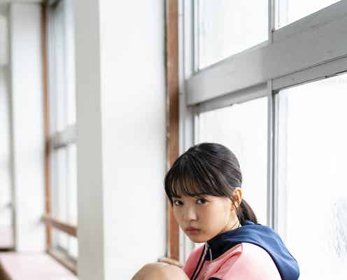 「3年A組」出演中・新條由芽、フレッシュな水着&似合いすぎる制服姿披露