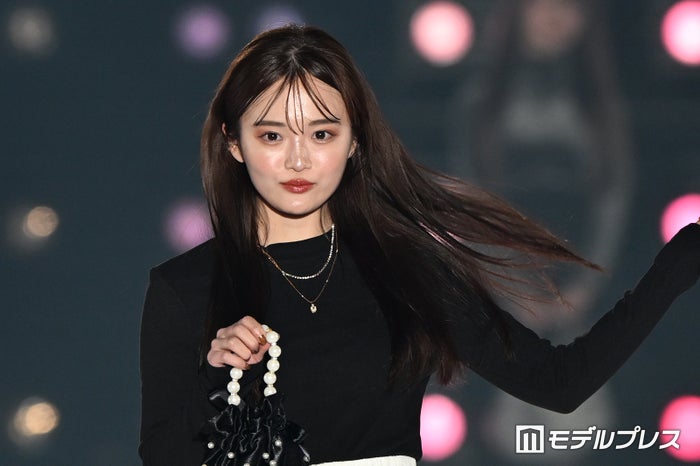田久保夏鈴、挙式を報告 夫とのウエディングショットに反響「最高に美しい」「幸せが溢れてる」