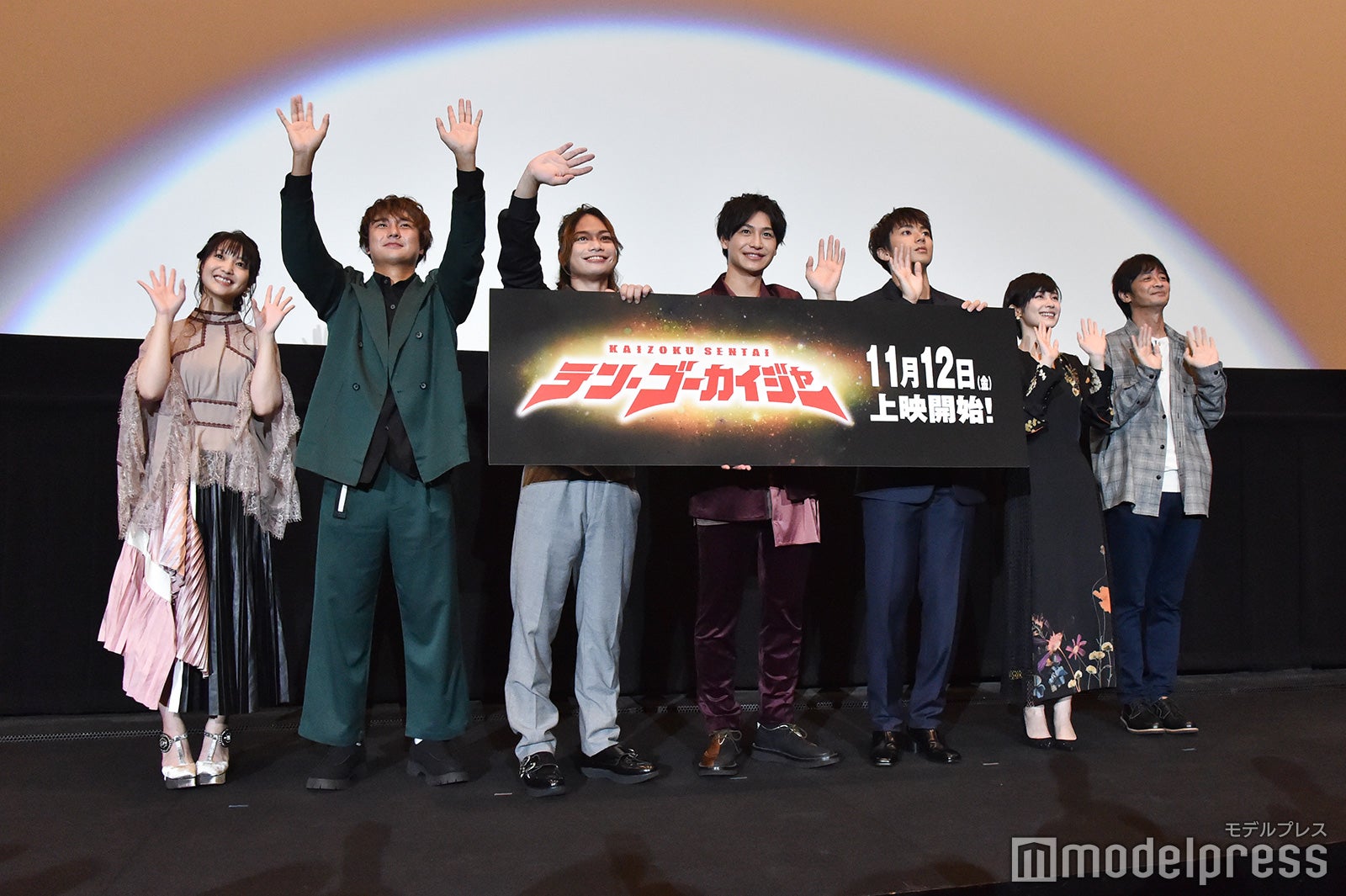 （左より）小池唯、清水一希、池田純矢、小澤亮太、山田裕貴、市道真央、中澤祥次郎監督（C）モデルプレス