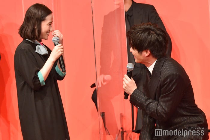 原田知世のネタバレ?発言に慌てる田中圭 (C)モデルプレス