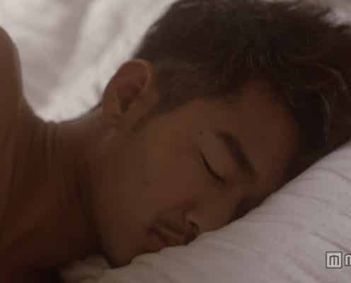 テラスハウス元メンバー、ベッドでSEXYボディ披露