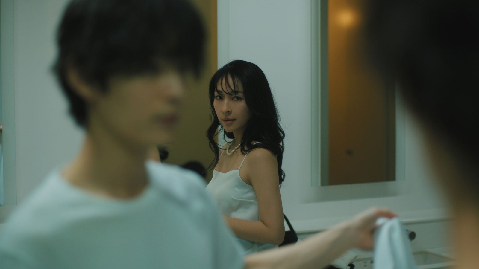 塩野瑛久、麻生久美子（C）テレビ朝日・SLL