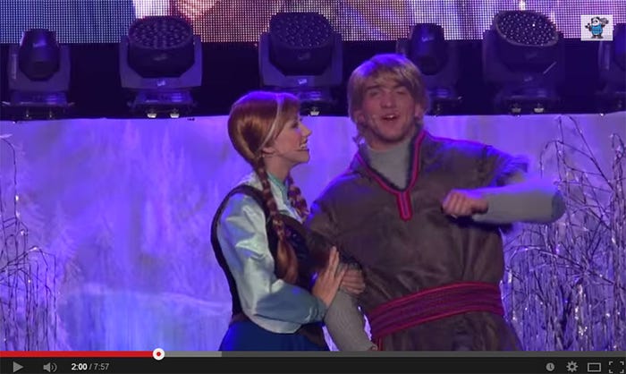 BigFatPanda「FROZEN Summer Fun FINALE - Anna, Elsa, Kristoff & Olaf - Fireworks Spectacular」/YouTubeより