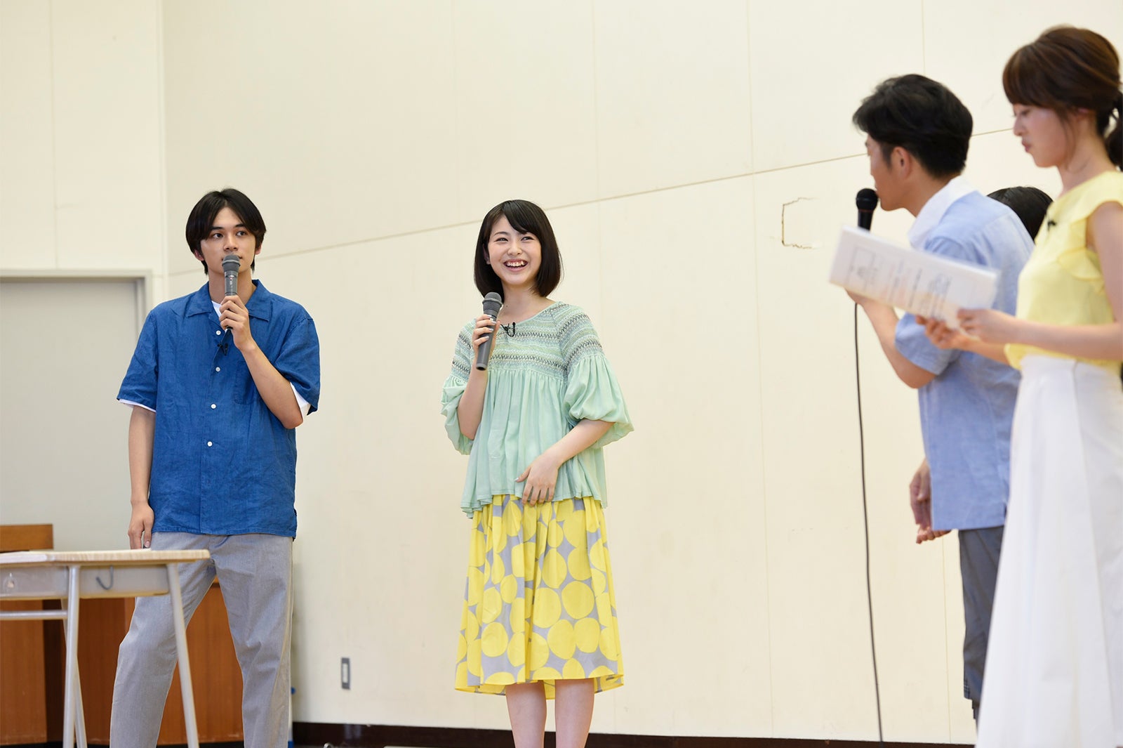 北村匠海、浜辺美波（C）2017「君の膵臓をたべたい」製作委員会　（C）住野よる／双葉社