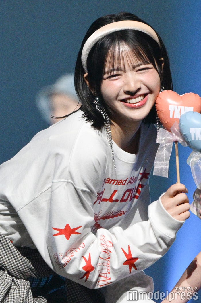 鎮西寿々歌(C)モデルプレス