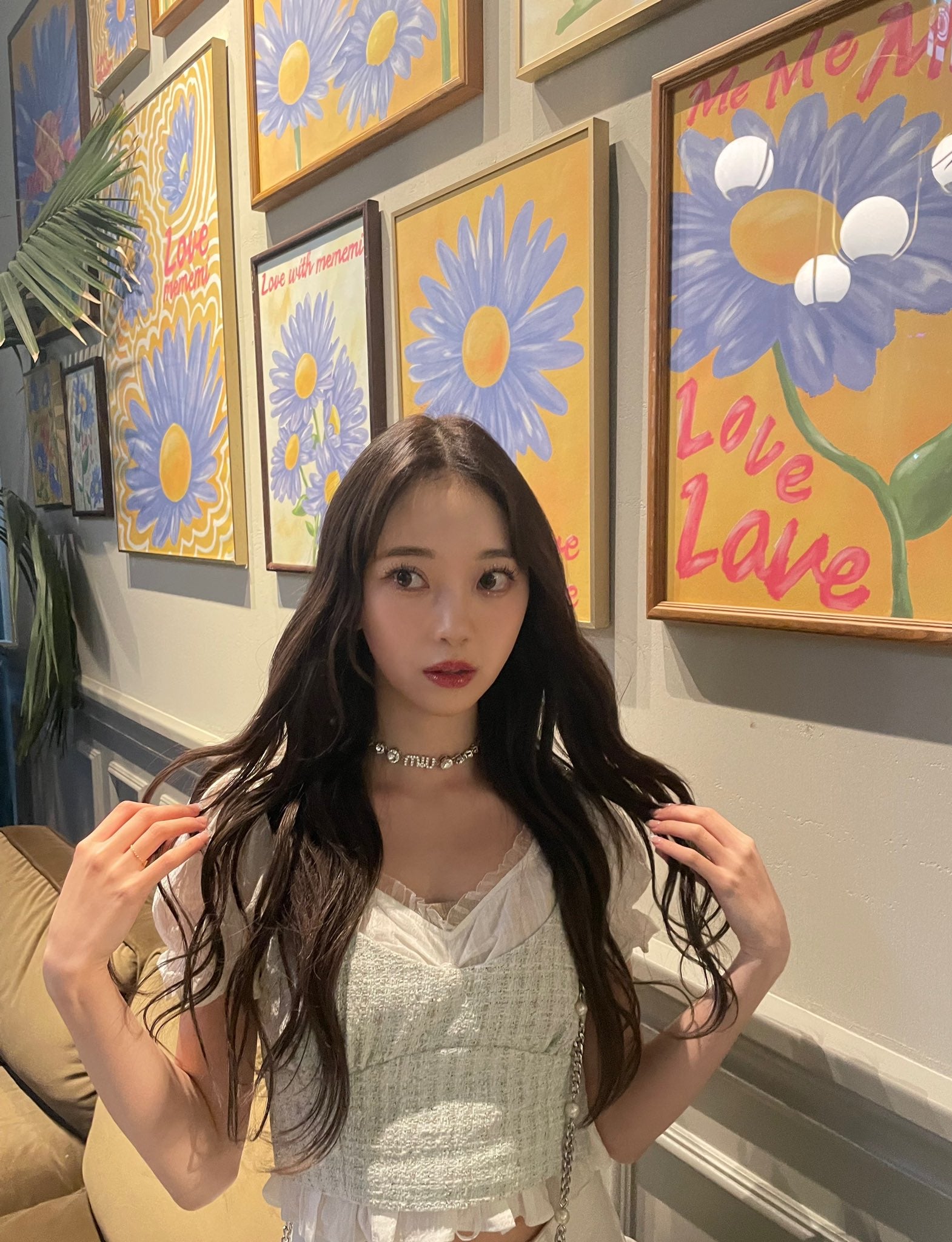 堀未央奈、“IVEウォニョンメイク”公開「似てる」「憧れ」の声