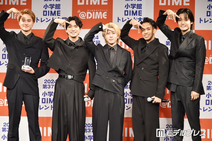 Aぇ! group、2024年は“BEGINNING”の1年 流行に疎いメンバー明かす【DIMEトレンド大賞】