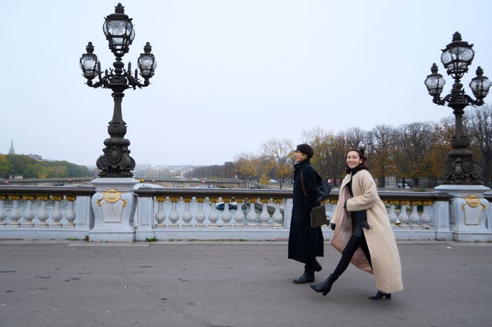 高橋一生、飯豊まりえ(C)2023「岸辺露伴 ルーヴルへ行く」製作委員会(C)LUCKY LAND COMMUNICATIONS/集英社