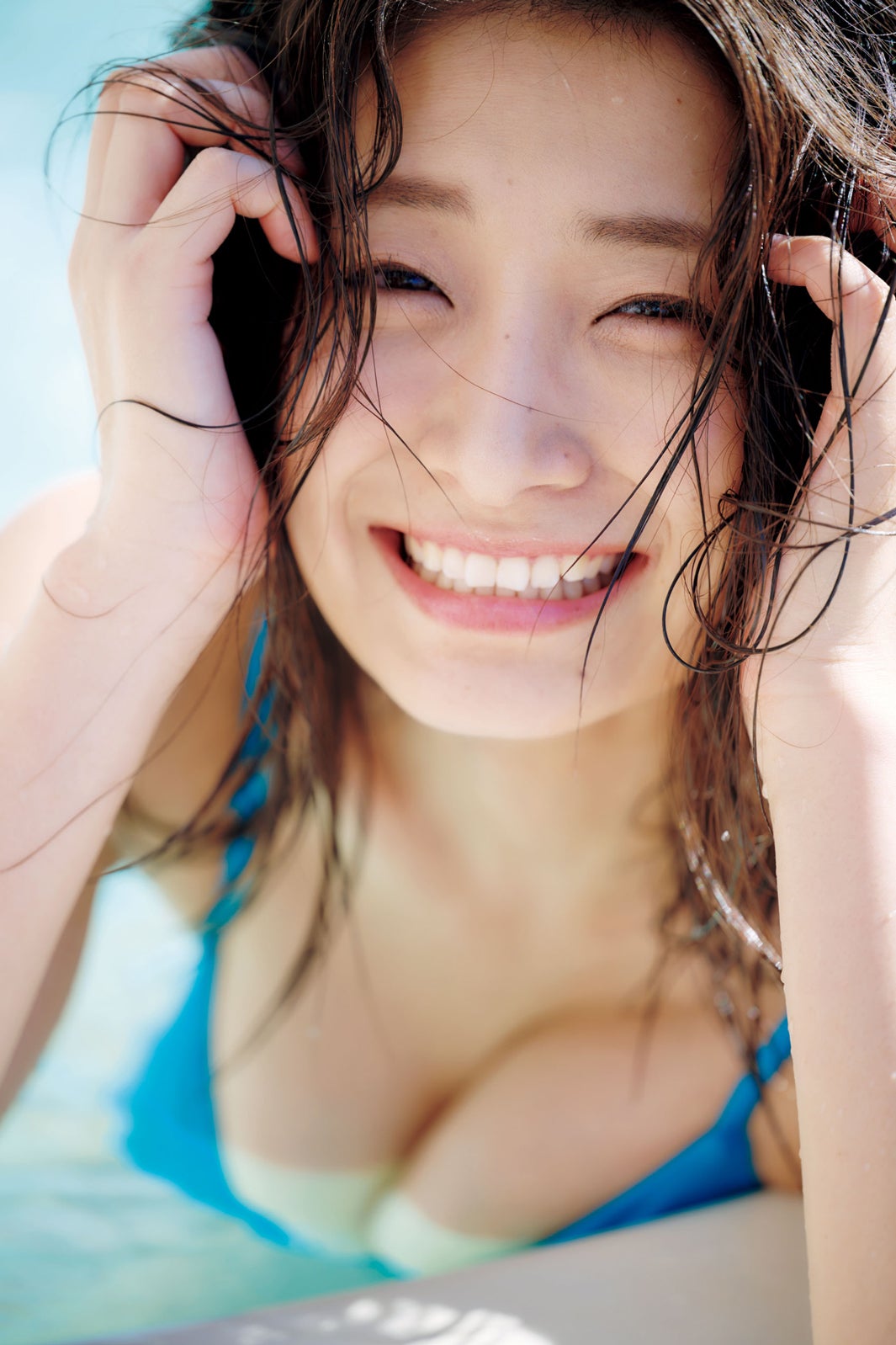 「大病院占拠」出演・益田恵梨菜、美谷間にうっとり