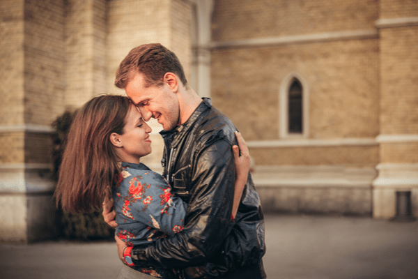 唇から目が離せない 男性が キスしたくなる瞬間 4つ モデルプレス