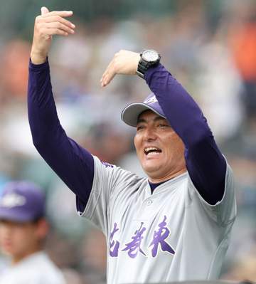 花巻東 佐々木洋監督「グシャグシャっとしながらでしたけどウチらしい野球」高校通算30本超の3、4番を擁しながら適時打0本で4得点 好走塁も連発