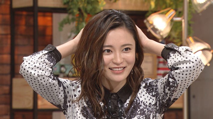 小島瑠璃子(C)日本テレビ