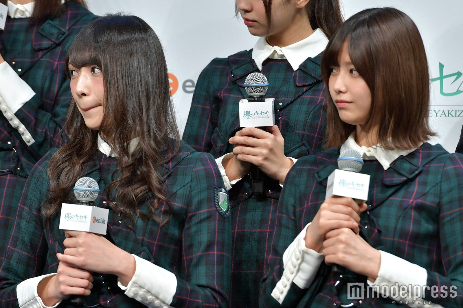 渡辺梨加、渡邉理佐（C）モデルプレス