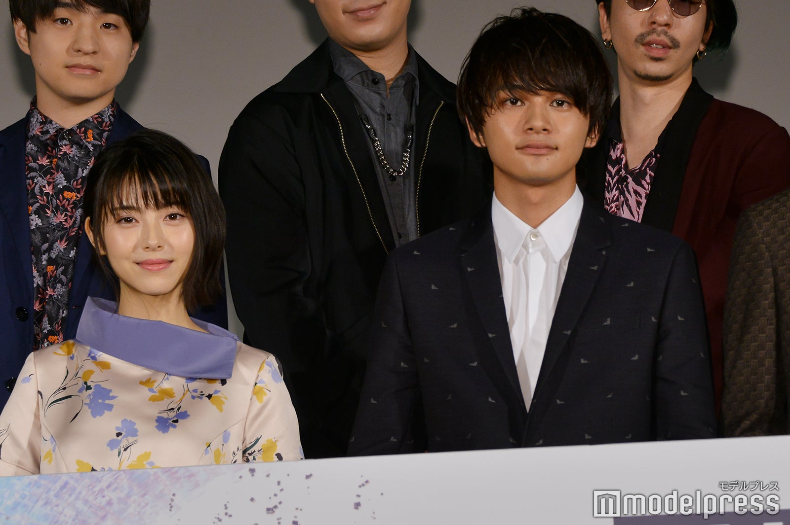 浜辺美波、北村匠海からひたすら「ガンダム」プレゼンされる＜HELLO WORLD＞