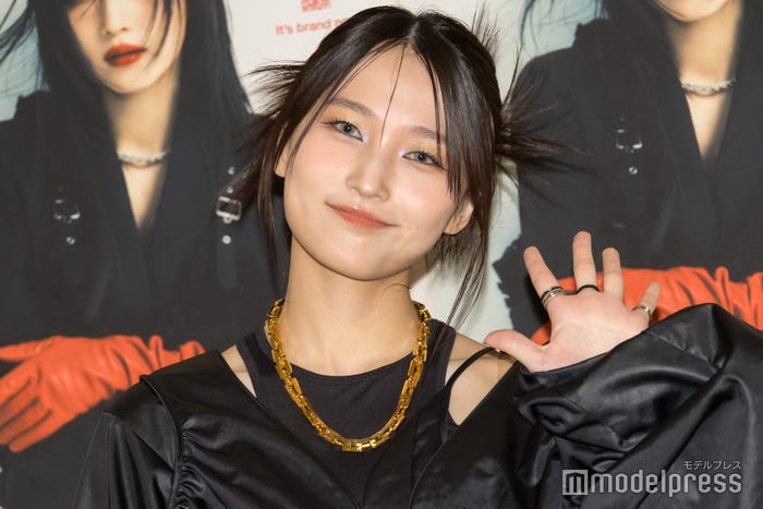 鞘師里保(C)モデルプレス