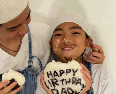 山口達也さん誕生日、長男・Shotaro&次男で祝福 2ショット公開に反響「かっこいい」「泣ける」