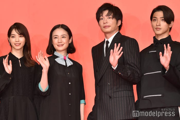 西野七瀬、原田知世、田中圭、横浜流星 (C)モデルプレス