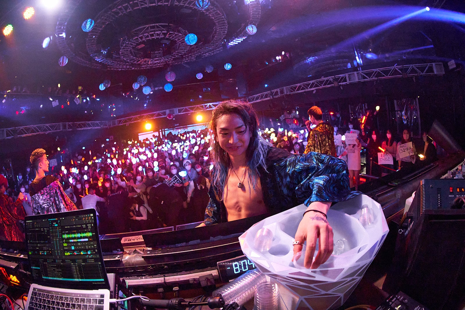 DJ社長「レペゼン恐怖のカウントダウンライブ ～ガチで生配信～」（提供写真）