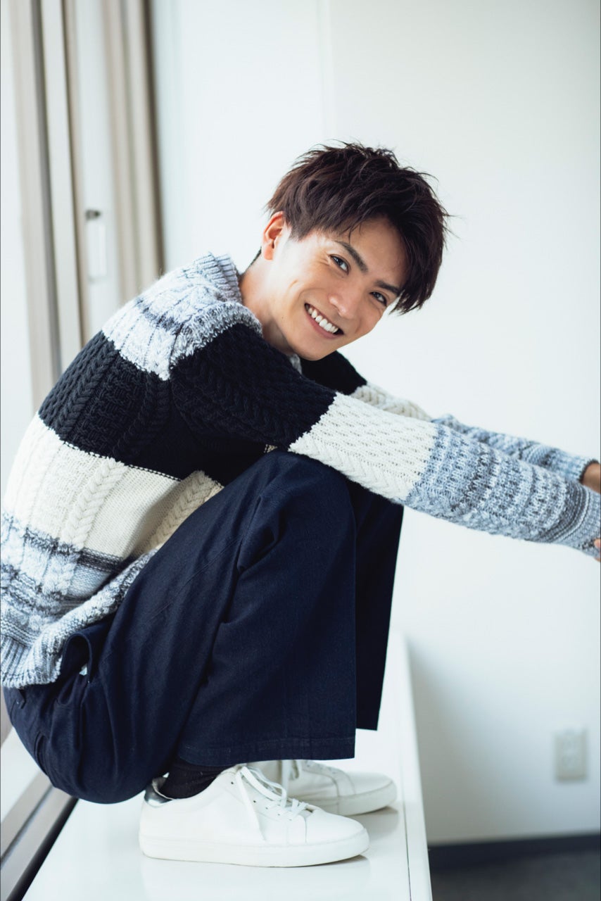 「山本涼介カレンダー2017.03-2018.04」より（画像提供：所属事務所）