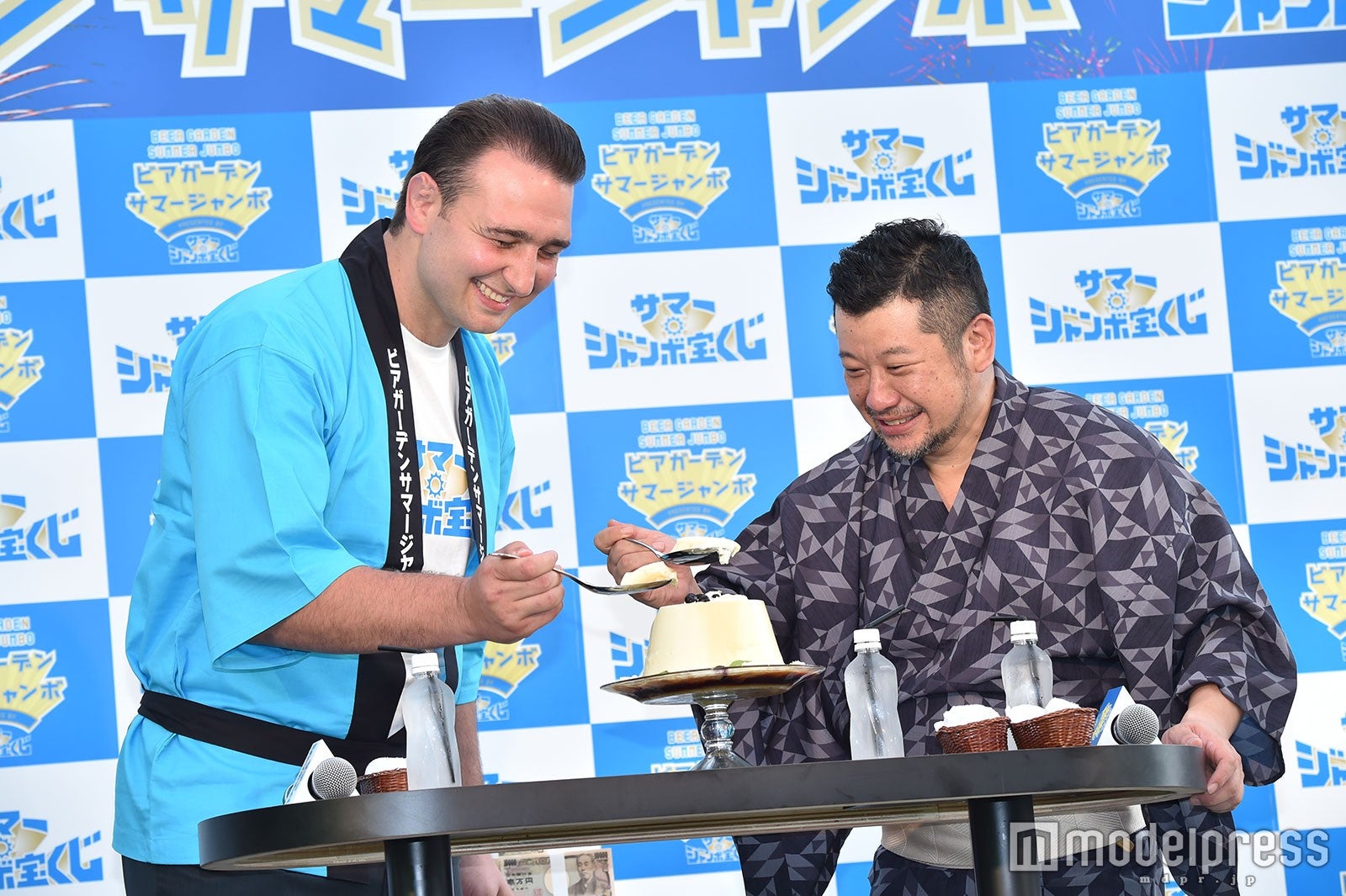 鳴戸親方、ケンドーコバヤシ（C）モデルプレス