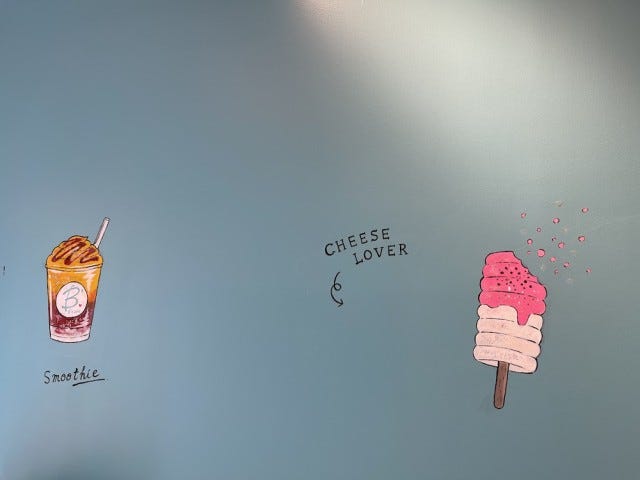 とろ～りたまごとトリュフのサンドイッチがたまらない♡