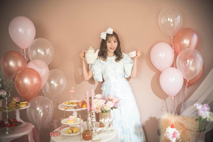 東村芽依(C)藤本和典/白夜書房