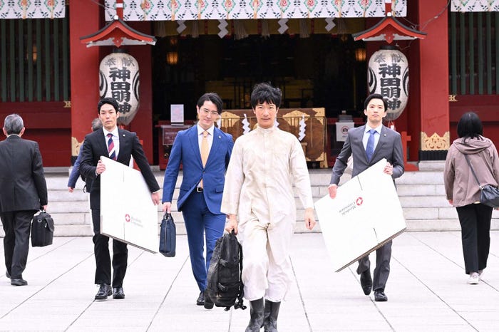 堺雅人ら「VIVANT」第3話より(C)TBS