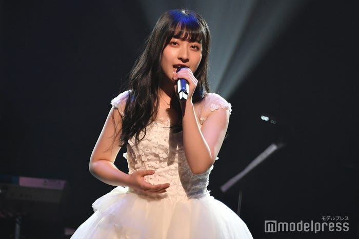 山崎亜美瑠(C)モデルプレス