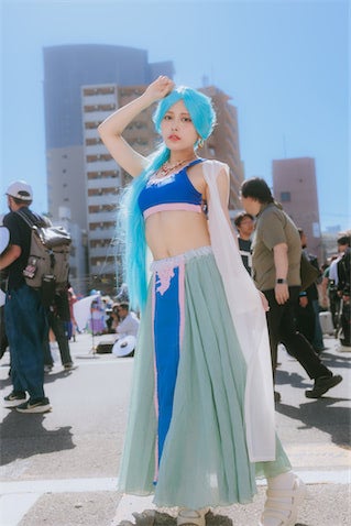 「ジムで"桃尻"育成頑張ってます」フリーグラドルが『ONE PIECE』ビビを再現 