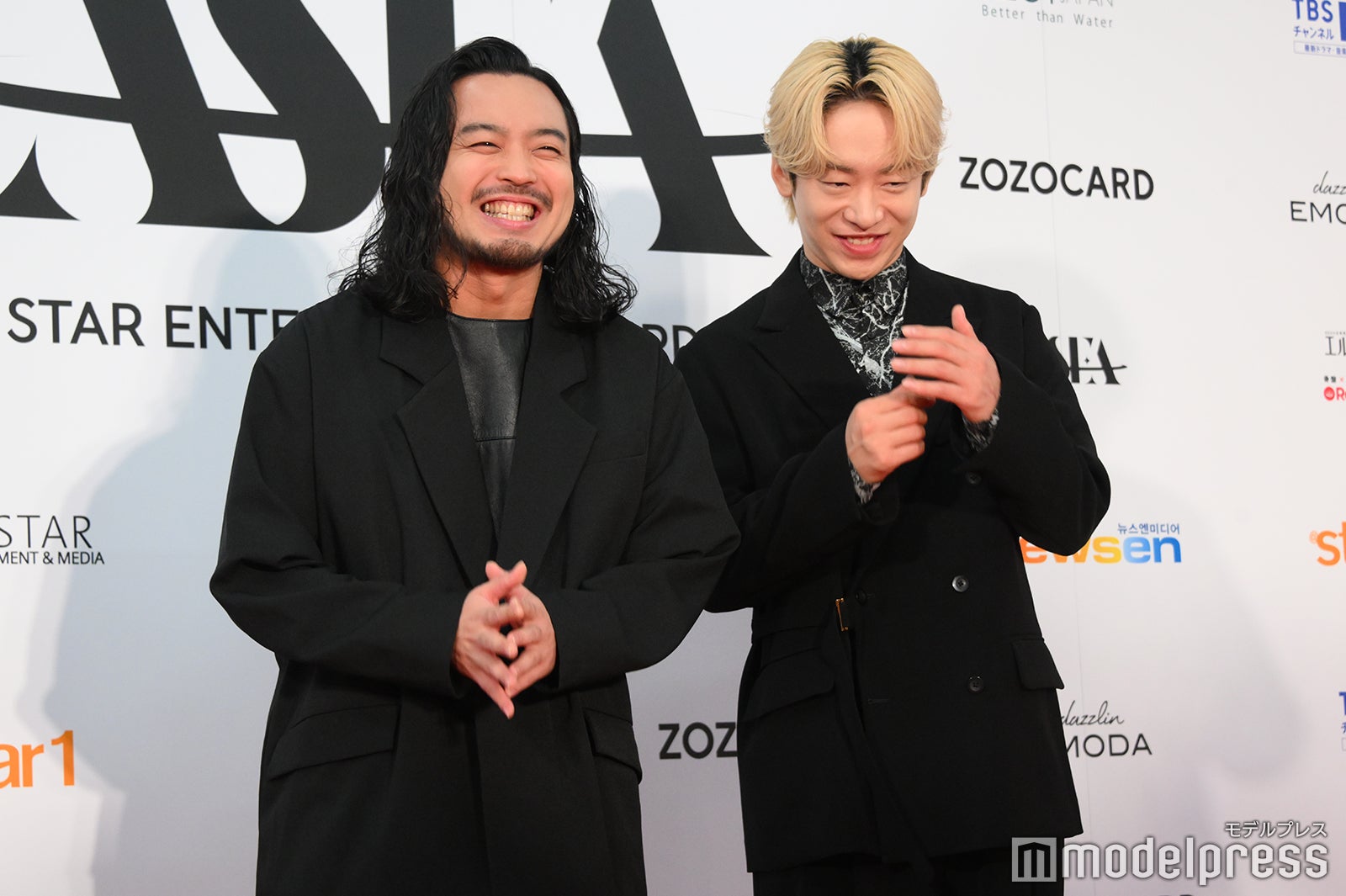 Creepy Nuts（C）モデルプレス