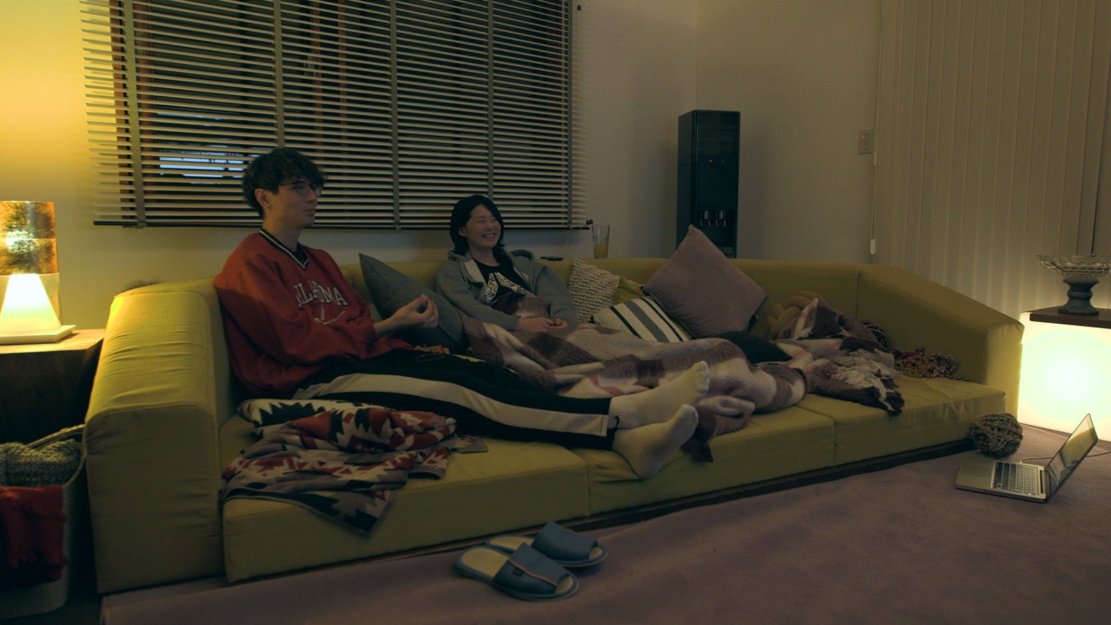 至恩、つば冴「TERRACE HOUSE OPENING NEW DOORS」6th WEEK（C）フジテレビ／イースト・エンタテインメント