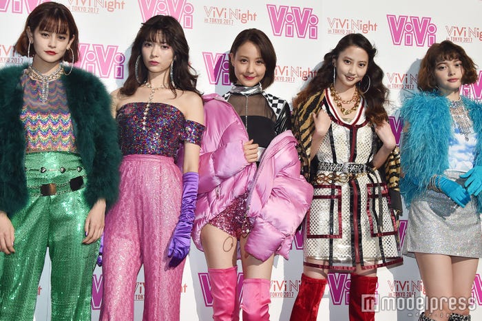 (左から)emma、八木アリサ、トリンドル玲奈、河北麻友子、玉城ティナ (C)モデルプレス