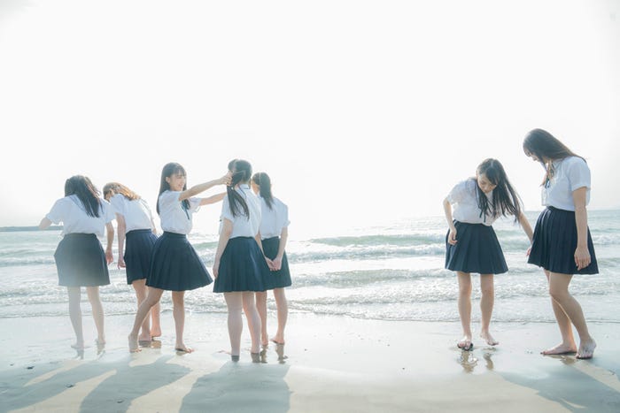 ≠ME(C)YOROKOBI、カノウリョウマ