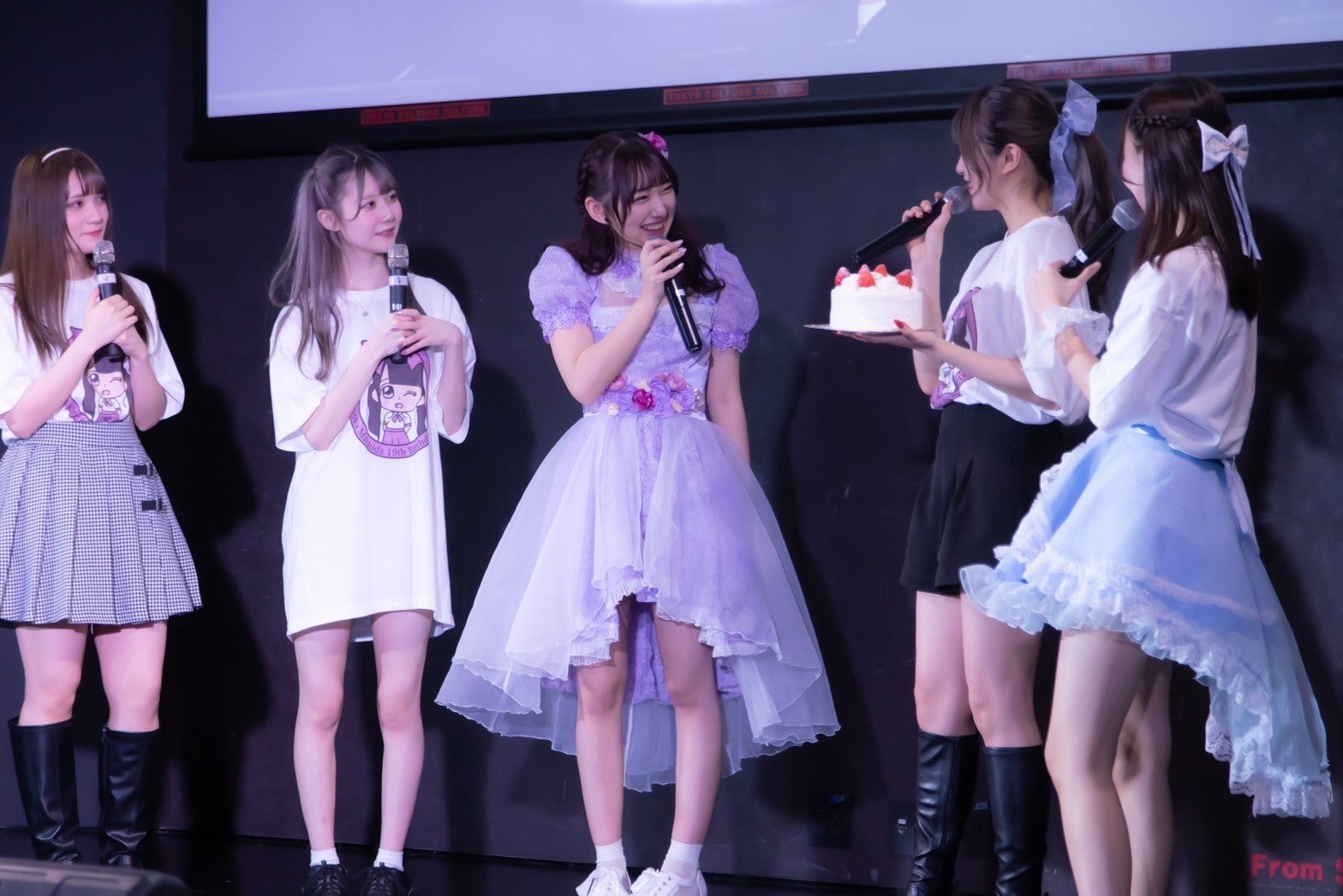 （中央）町田穂花／町田穂花生誕祭より（提供画像）