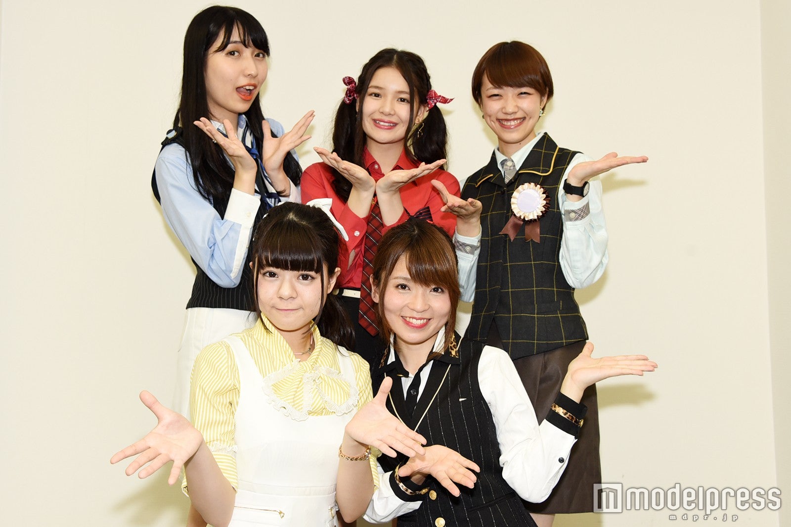 “異色のオフィス系ガールズ”ハイモチ、株主総会イベント開催 TIF2016に意気込み「爪跡を残したい」