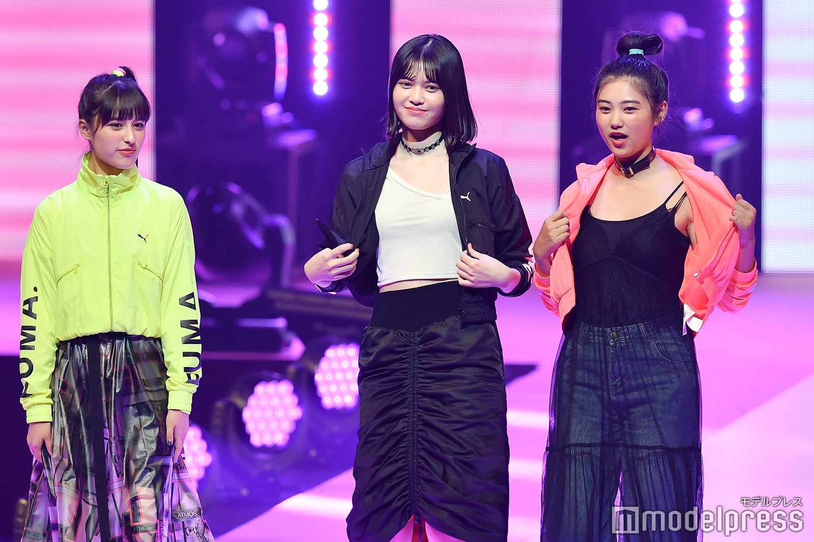 岡本莉音、木内舞留、松岡花佳（C）モデルプレス