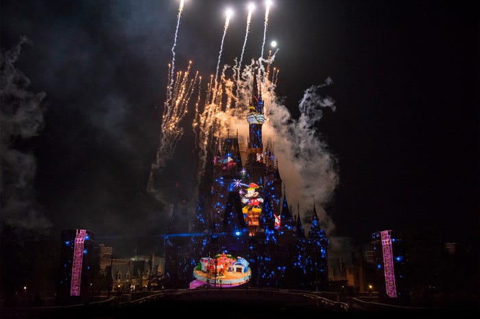 「Celebrate!Tokyo Disneyland」(C)Disney