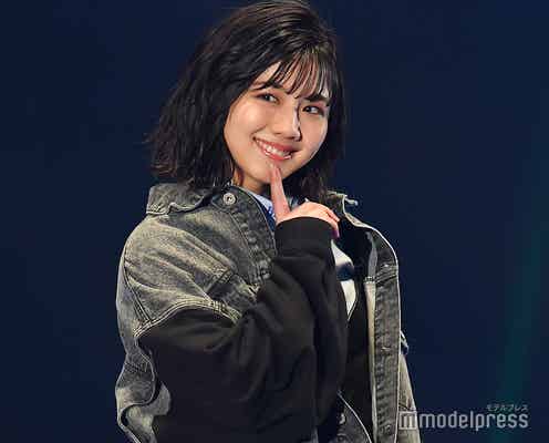 日向坂46渡邉美穂、強めコーデで美脚チラ見せ<TGC2020 S/S>