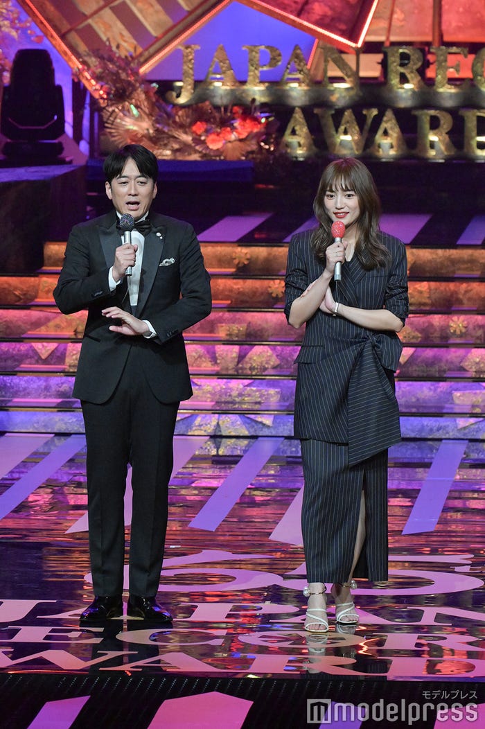 安住紳一郎、川口春奈(C)モデルプレス