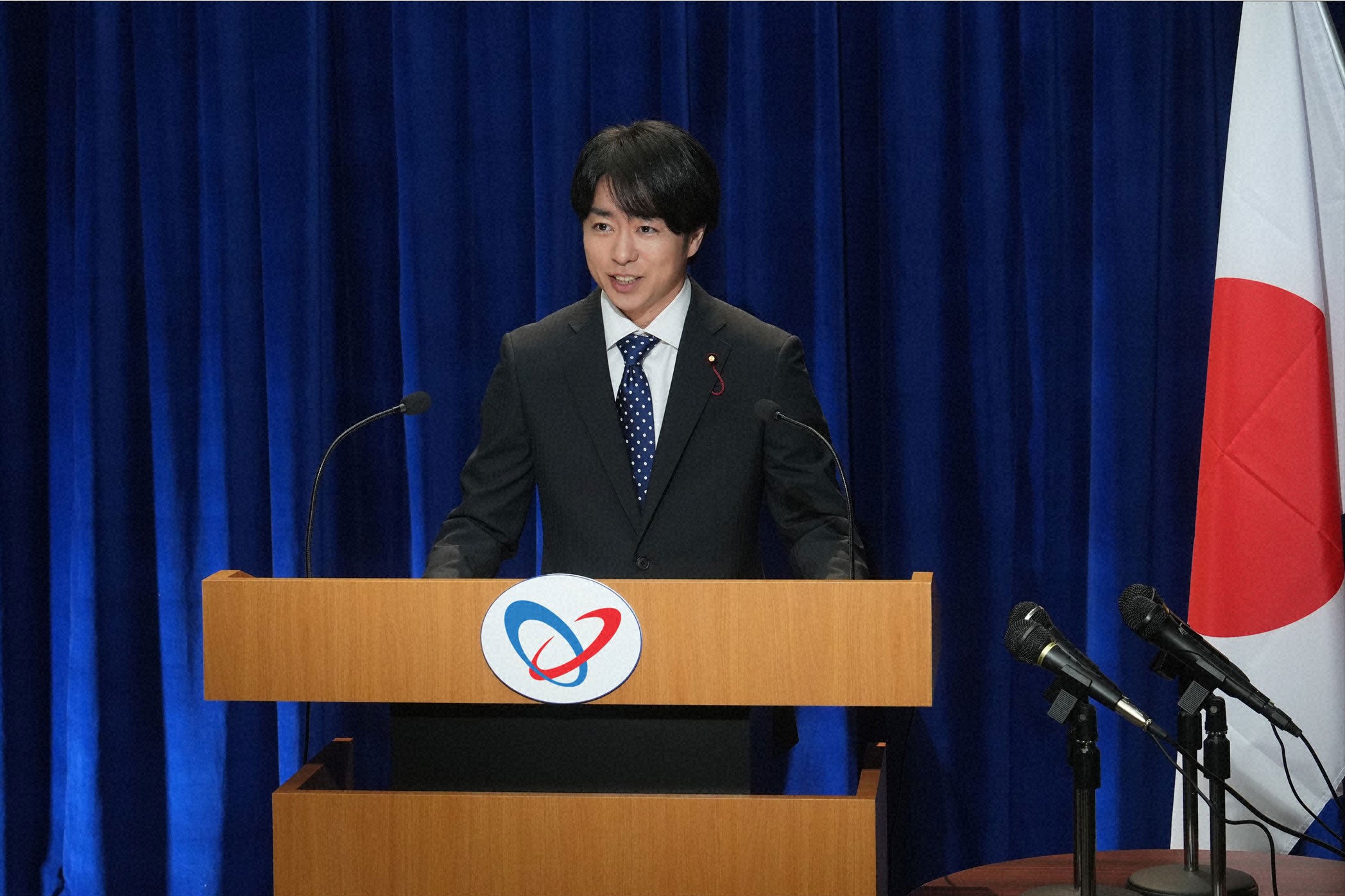 櫻井翔「笑うマトリョーシカ」第1話より（C）TBS