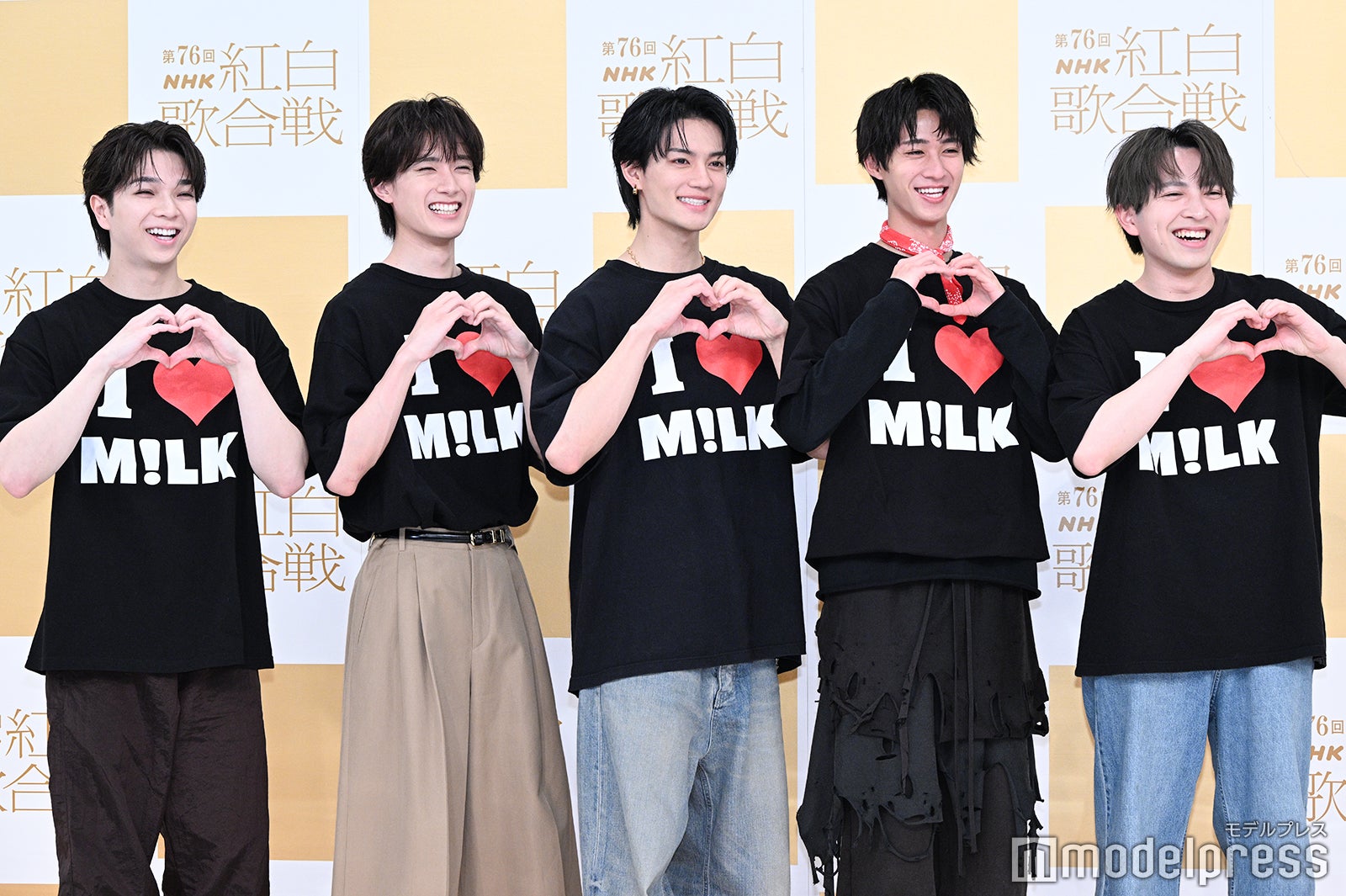 （左から）塩崎太智、山中柔太朗、佐野勇斗、曽野舜太、吉田仁人／M!LK（C）モデルプレス