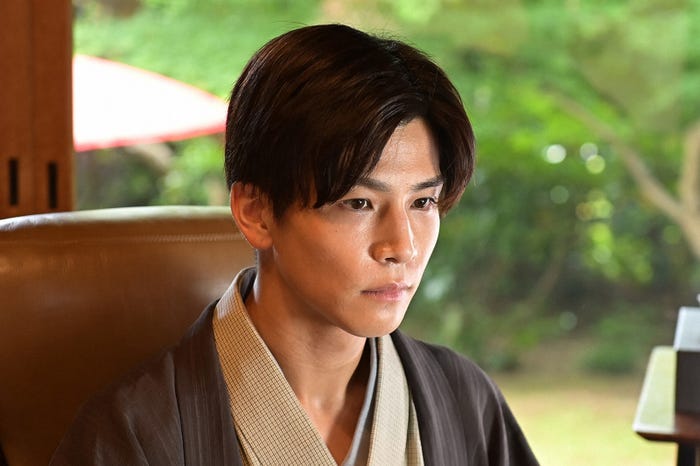 岩田剛典「プロミス・シンデレラ」第1話より(C)TBS