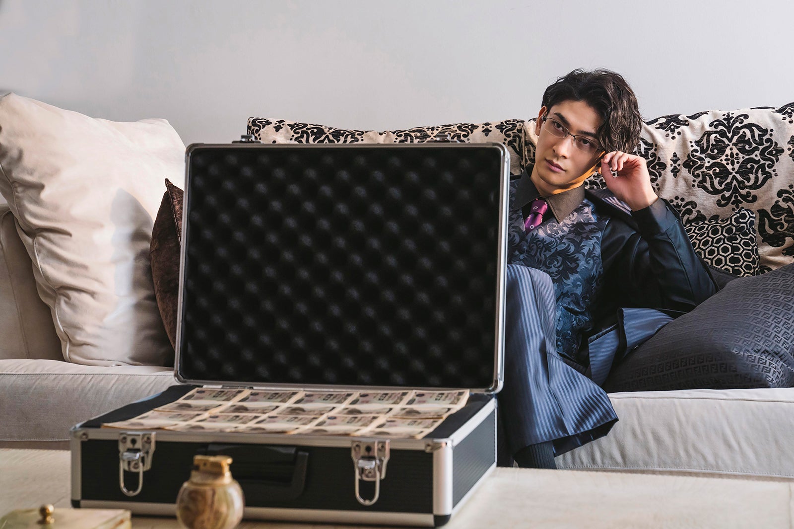 古川雄大「恋と弾丸」第6話より（C）箕野希望・小学館／「恋と弾丸」製作委員会・MBS