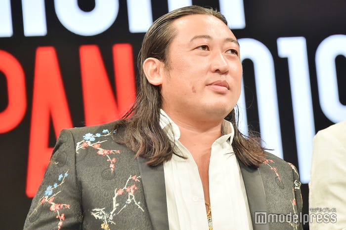秋山竜次(C)モデルプレス