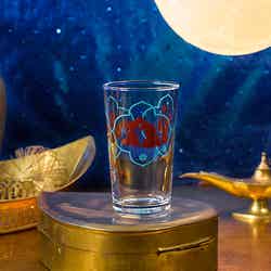 グラス税込2,200円※ドリンクとセットで購入可能(C)Disney