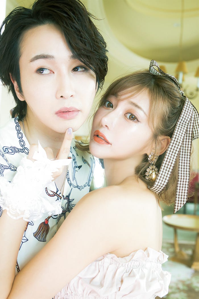 カルマ、明日花キララ(提供写真)