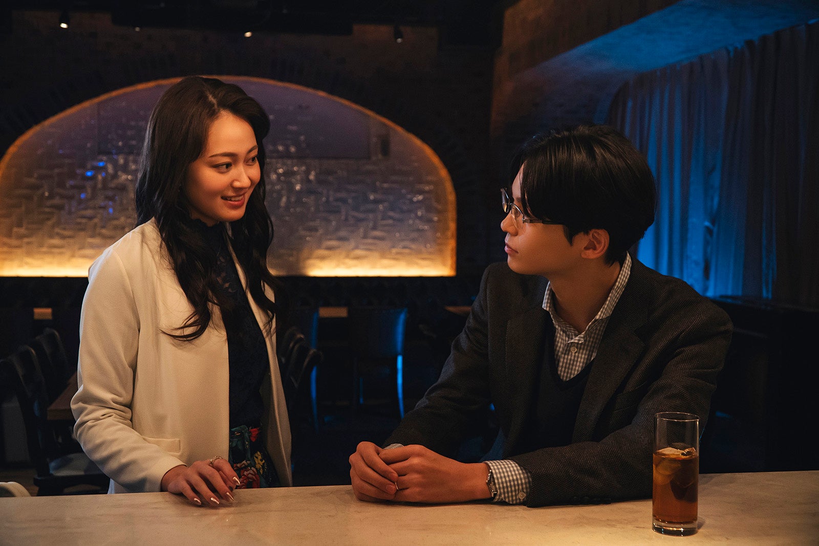 吉本実憂、沢村玲「子宮恋愛」第2話（C）ytv